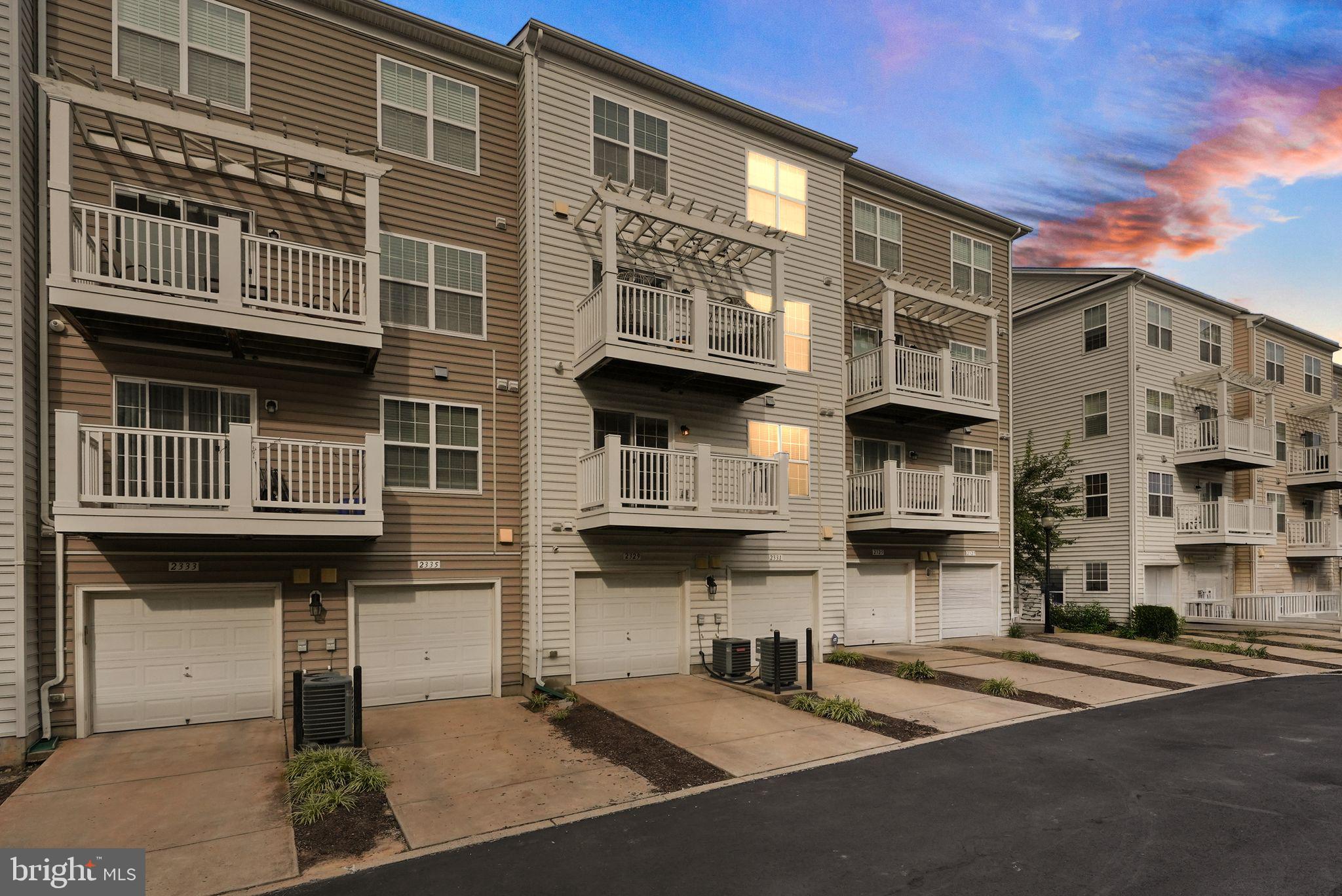 2331 KEW GARDENS DRIVE