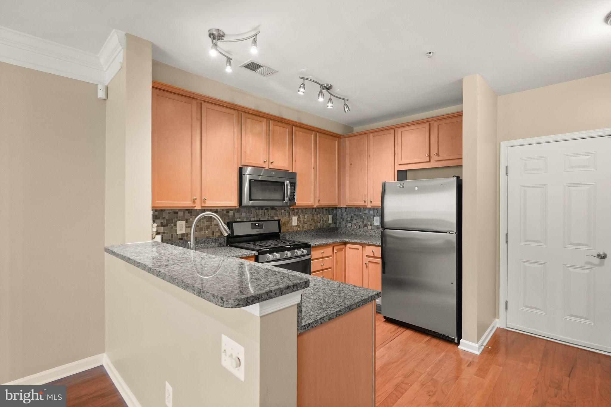 2331 KEW GARDENS DRIVE