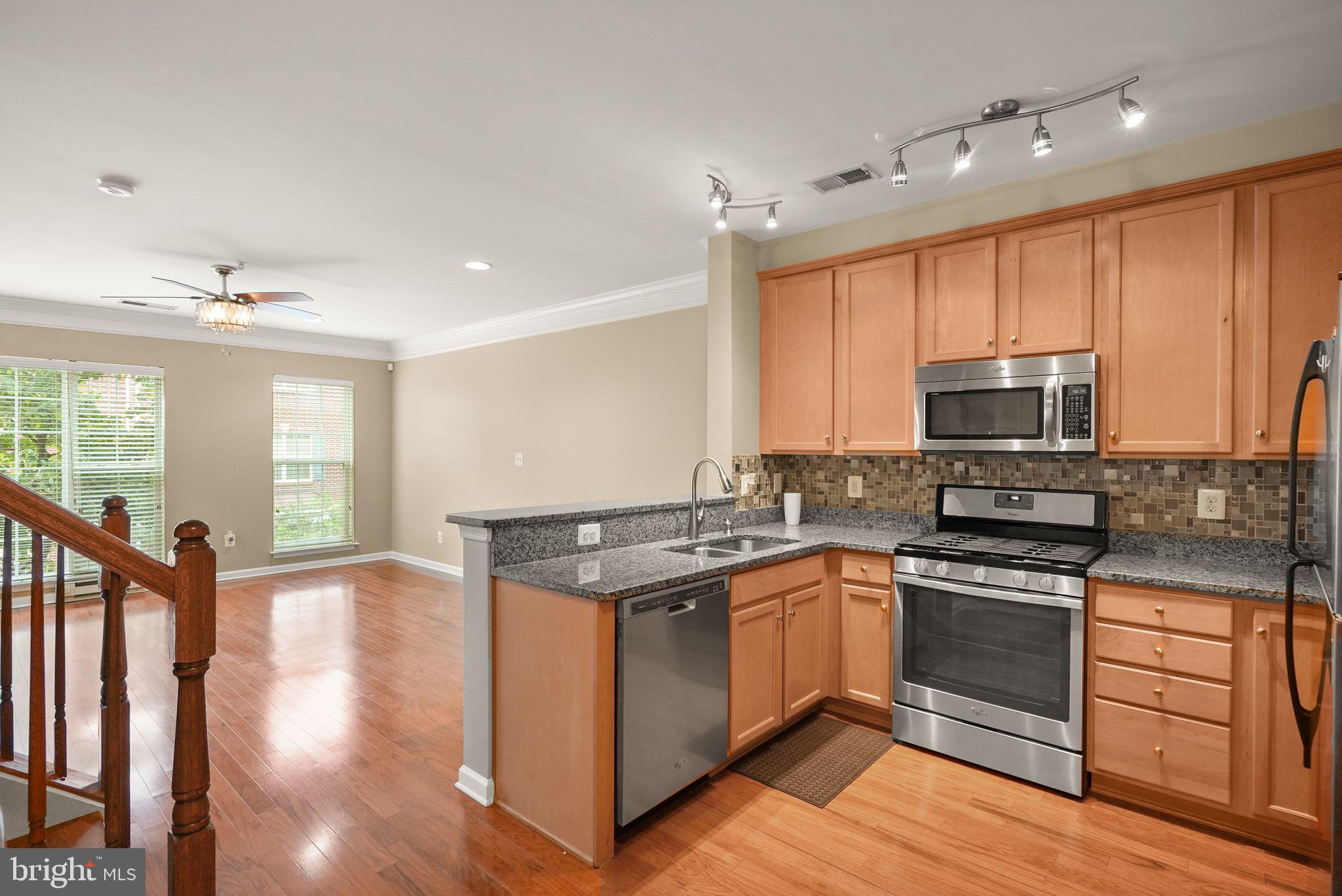 2331 KEW GARDENS DRIVE