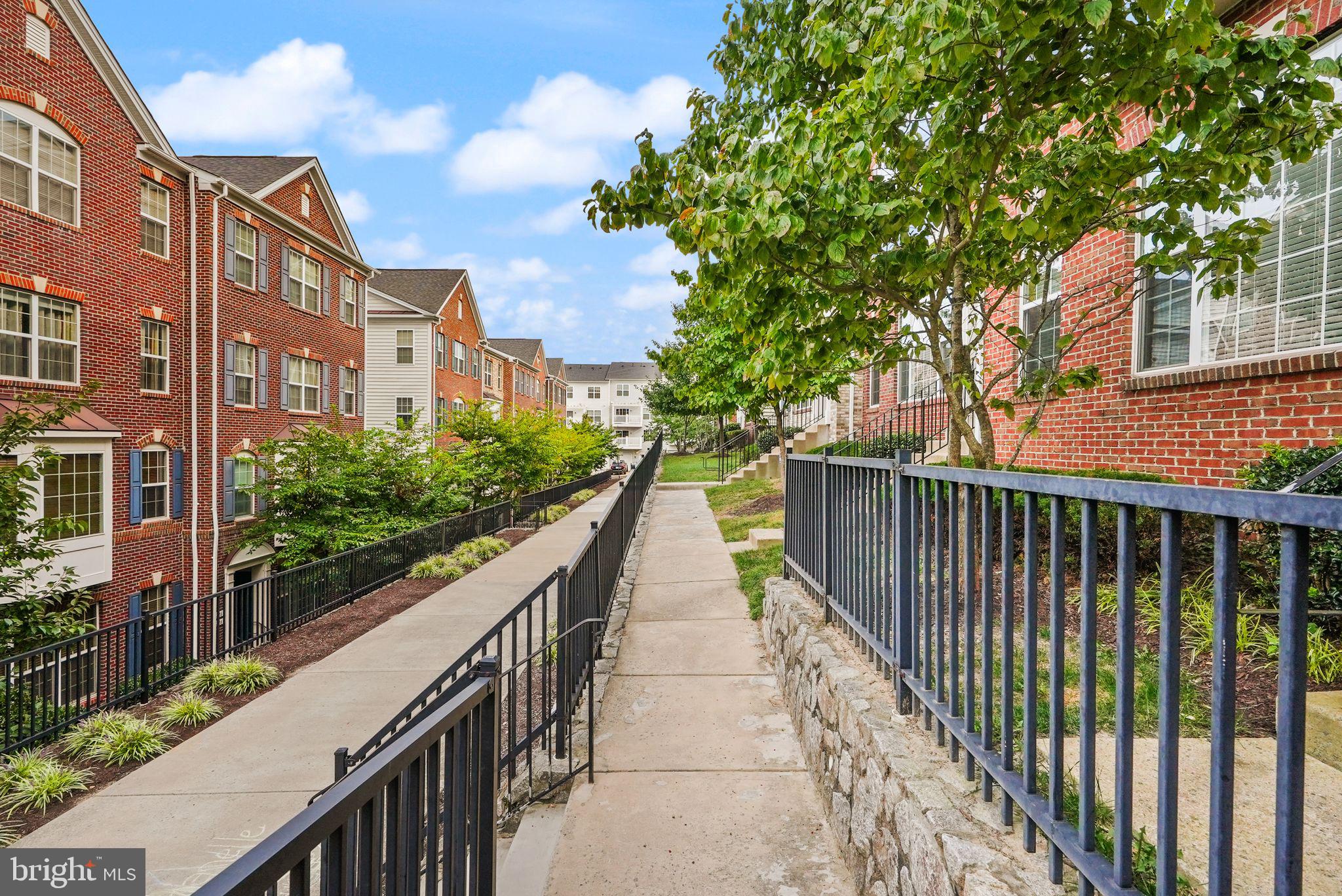 2331 KEW GARDENS DRIVE