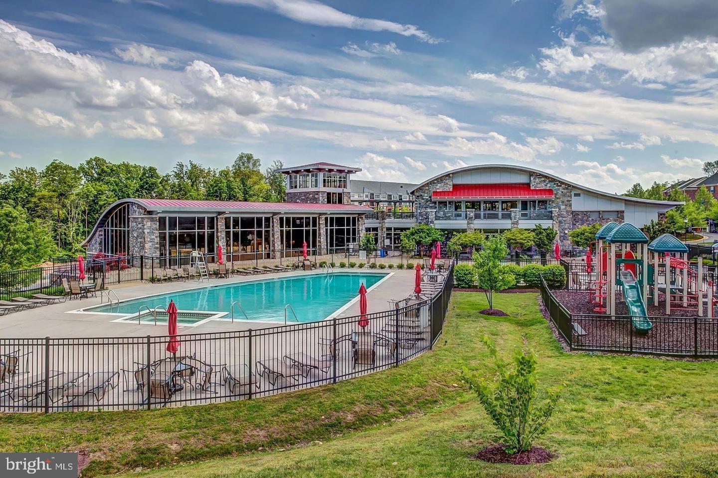 2331 KEW GARDENS DRIVE