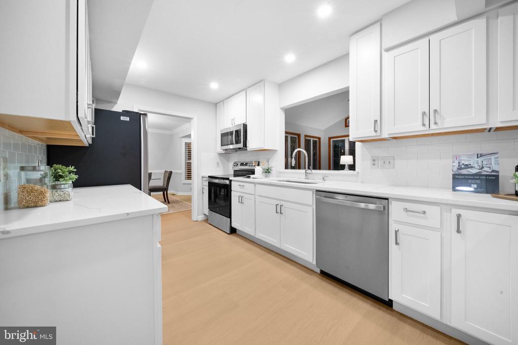 12779 LOST CREEK COURT
