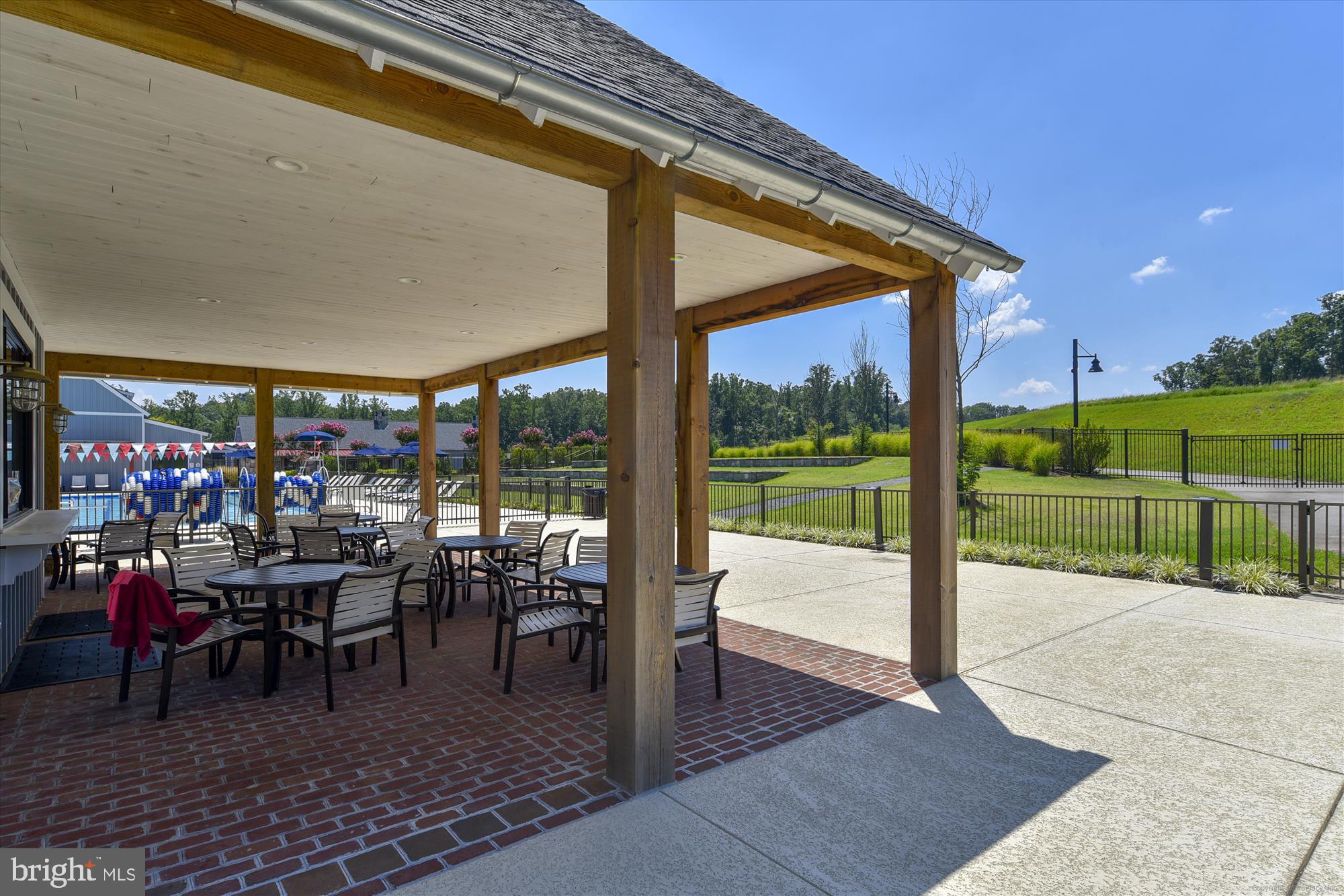 2365 HARMSWORTH DRIVE