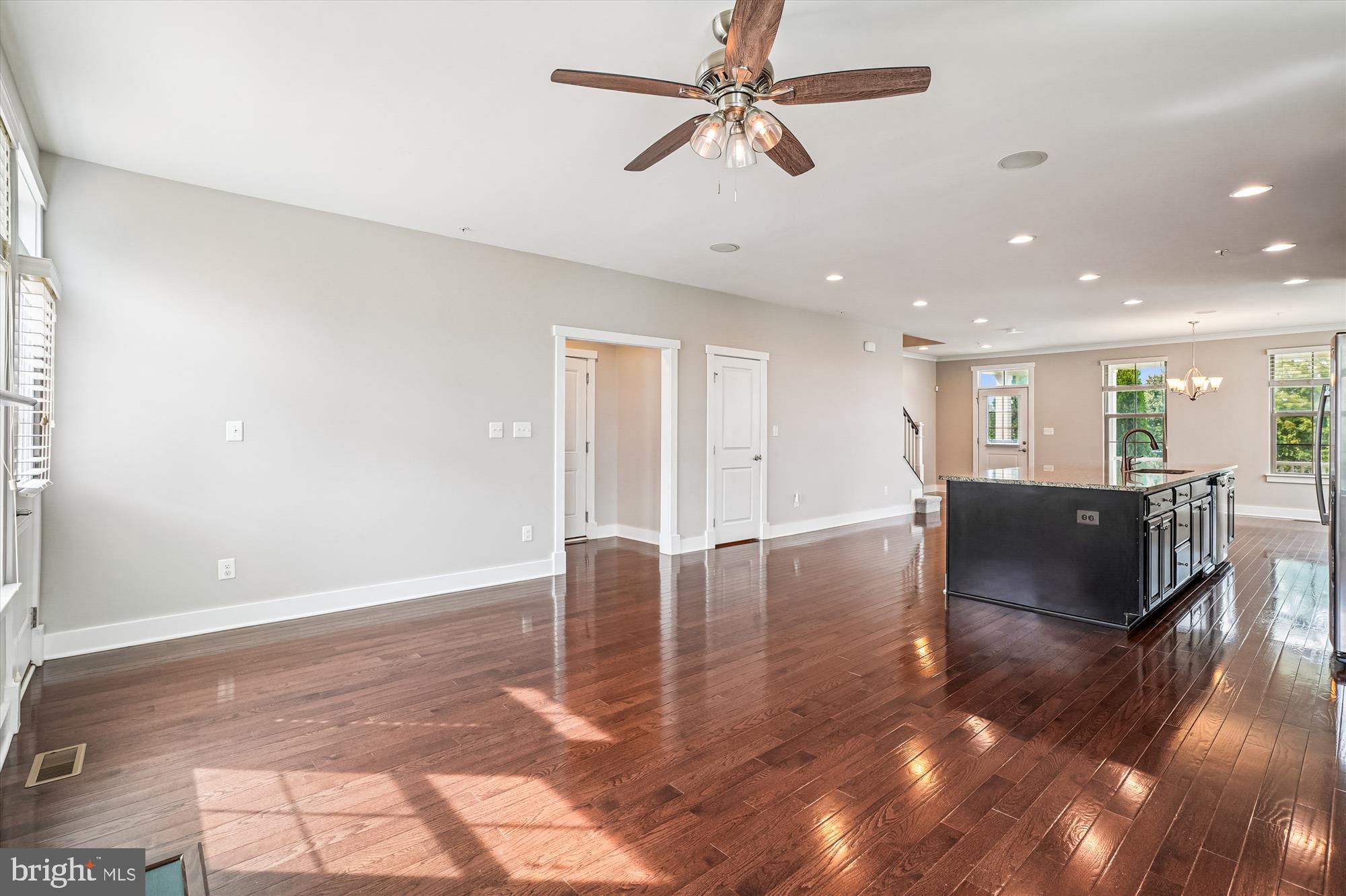 2365 HARMSWORTH DRIVE