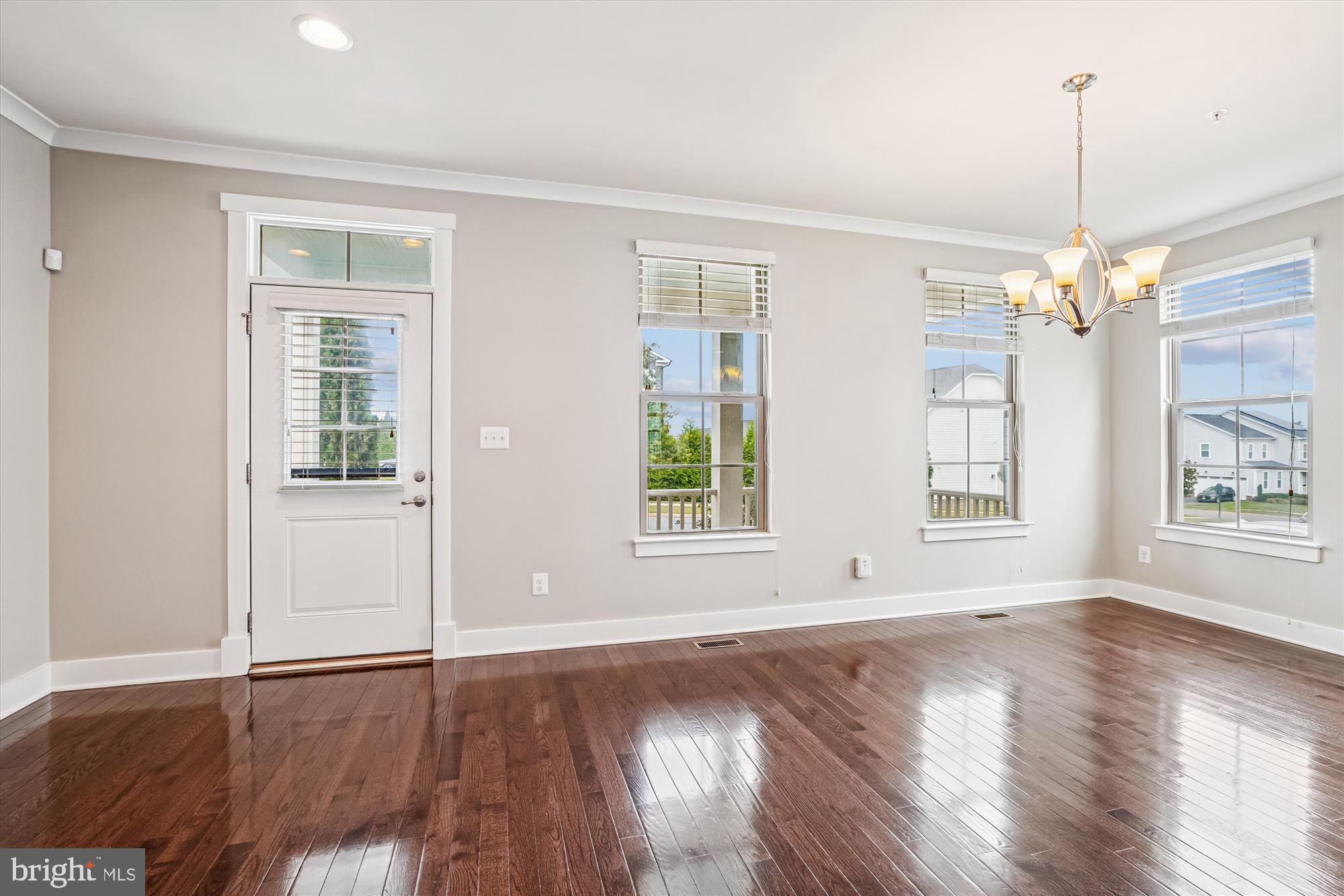 2365 HARMSWORTH DRIVE