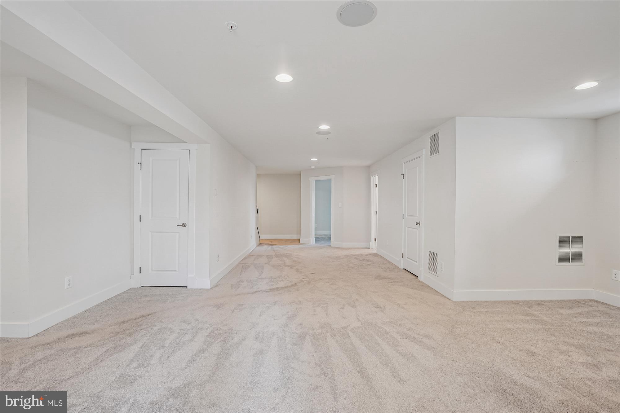 2365 HARMSWORTH DRIVE