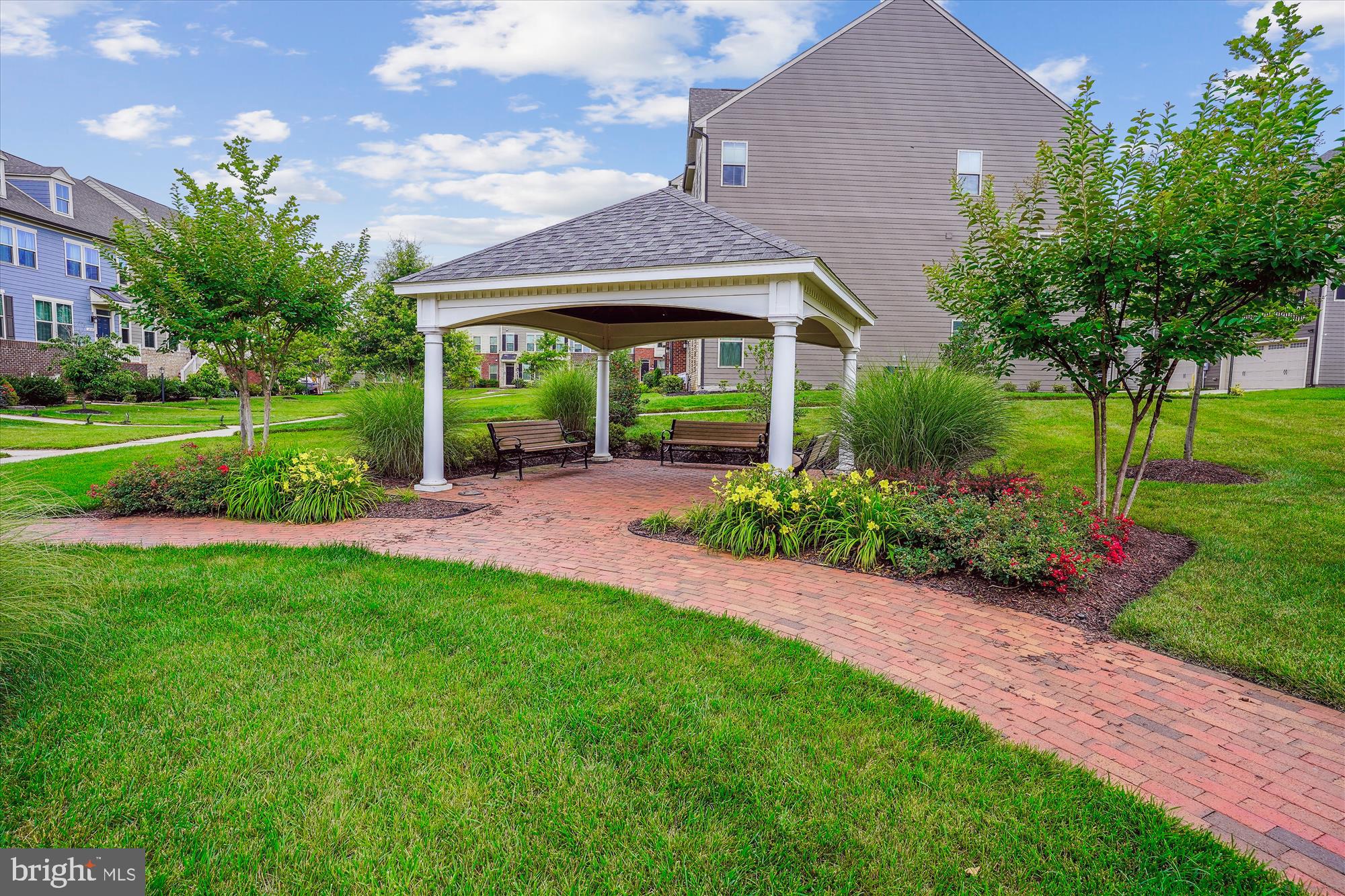 2365 HARMSWORTH DRIVE