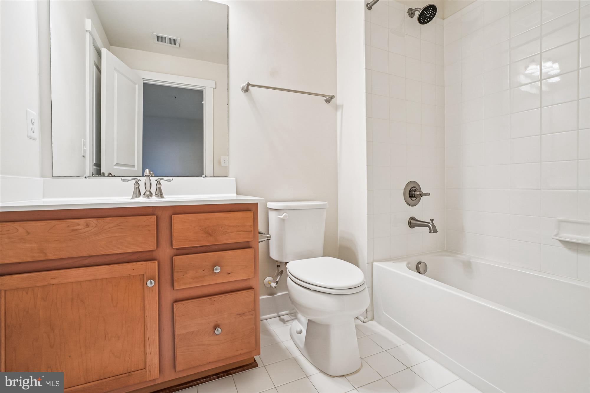 2365 HARMSWORTH DRIVE