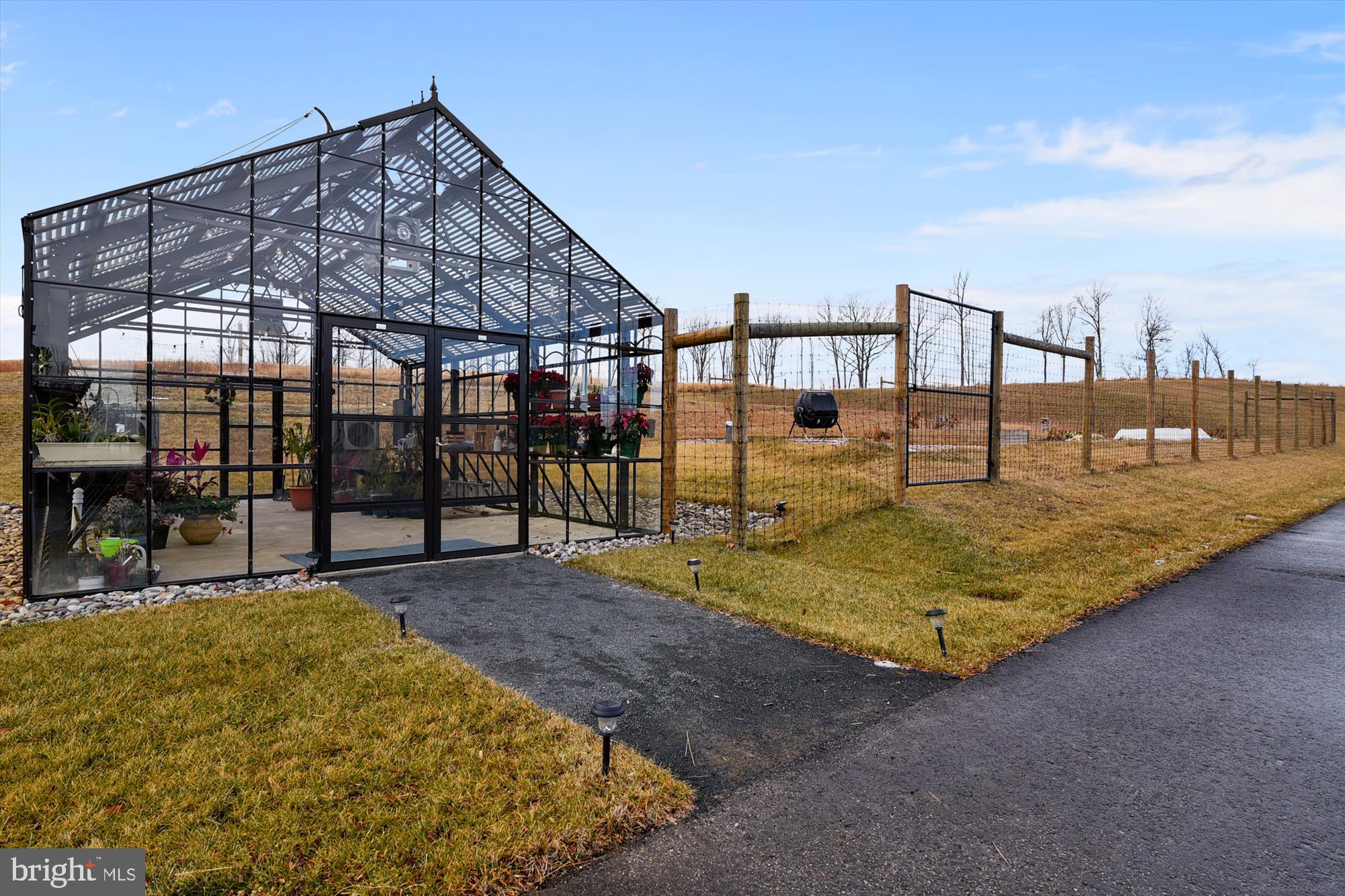 2365 HARMSWORTH DRIVE