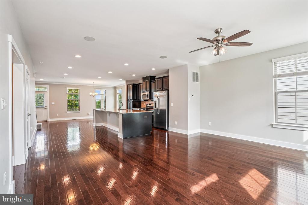 2365 HARMSWORTH DRIVE
