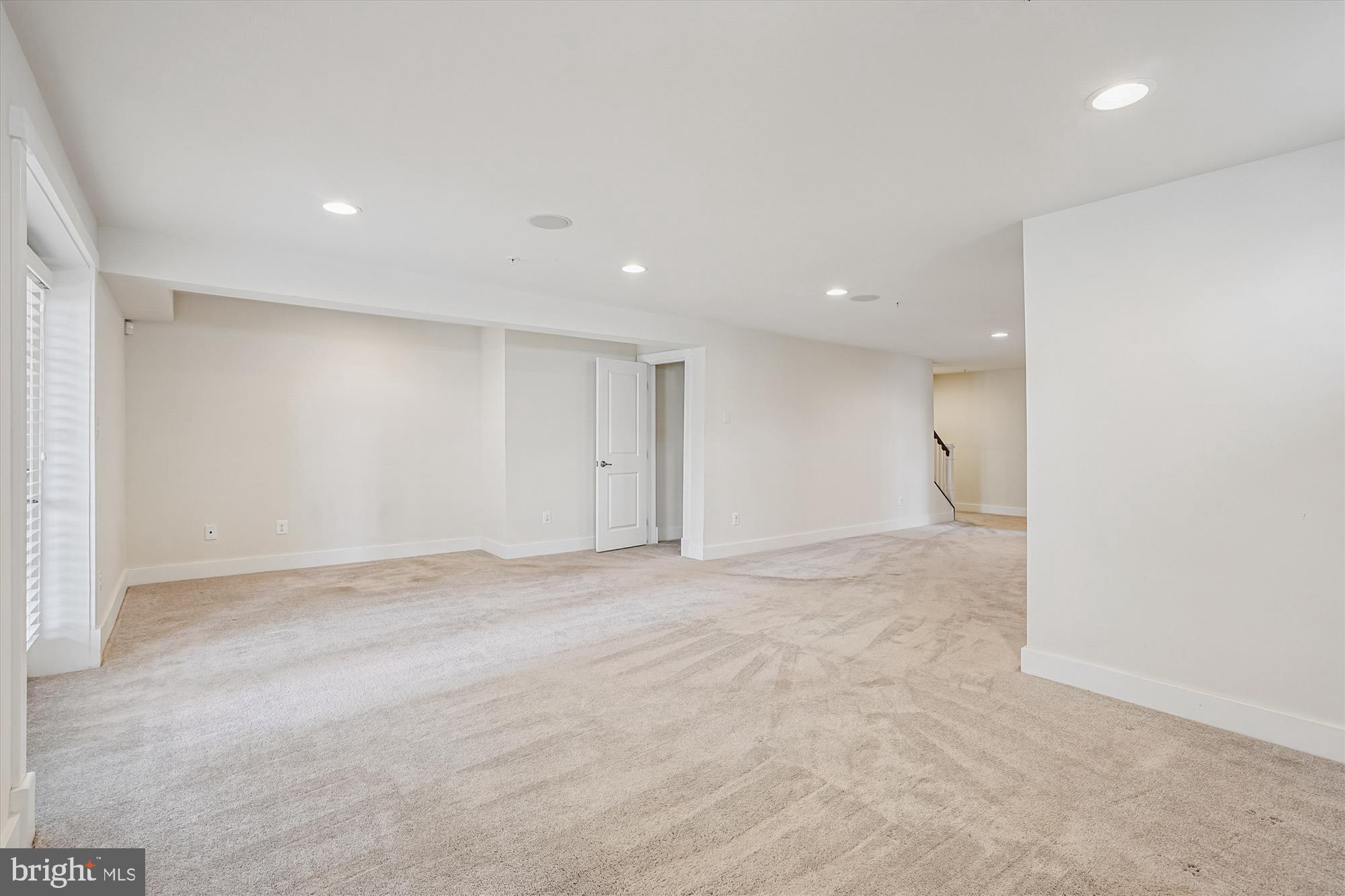 2365 HARMSWORTH DRIVE