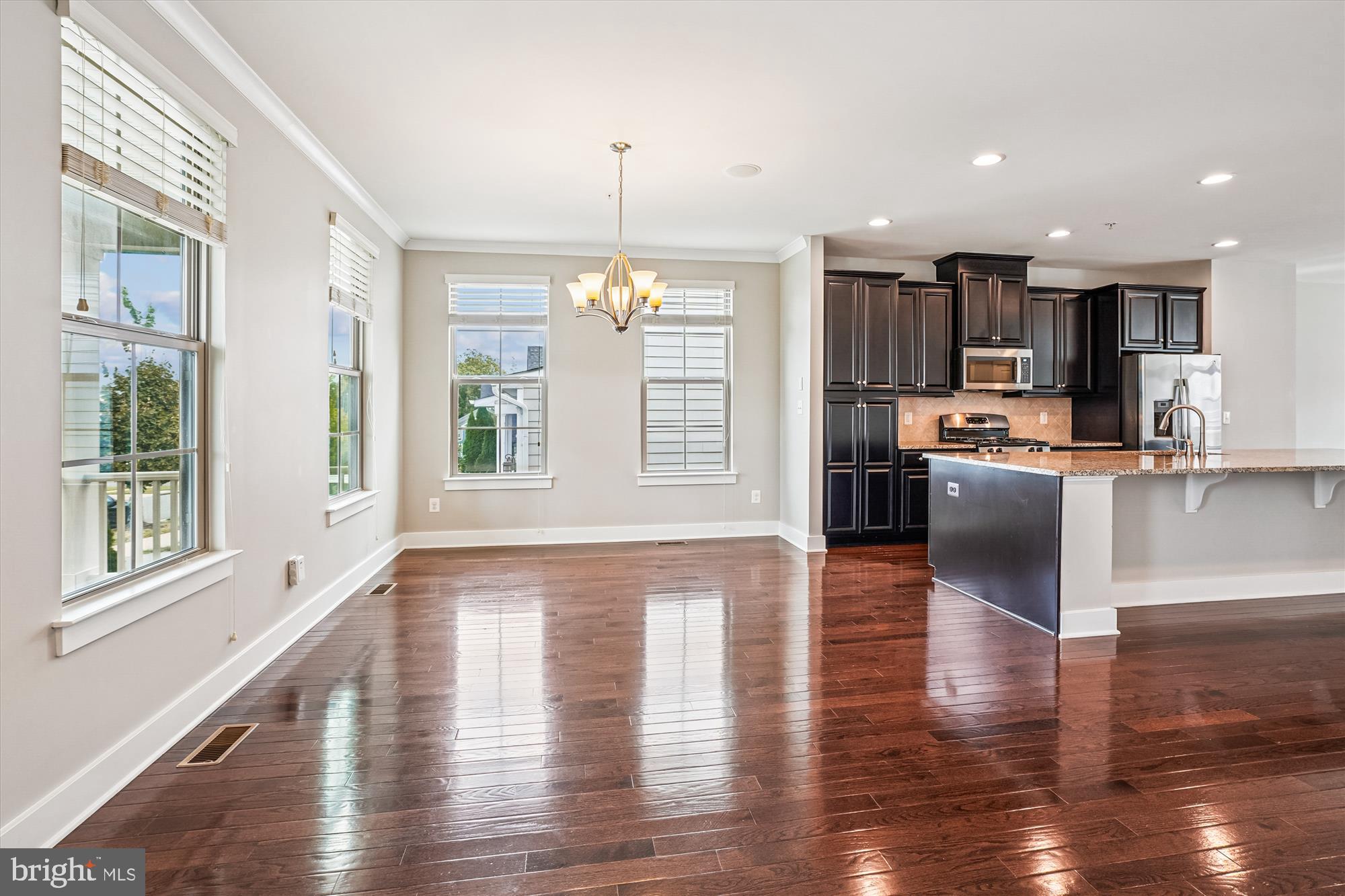 2365 HARMSWORTH DRIVE