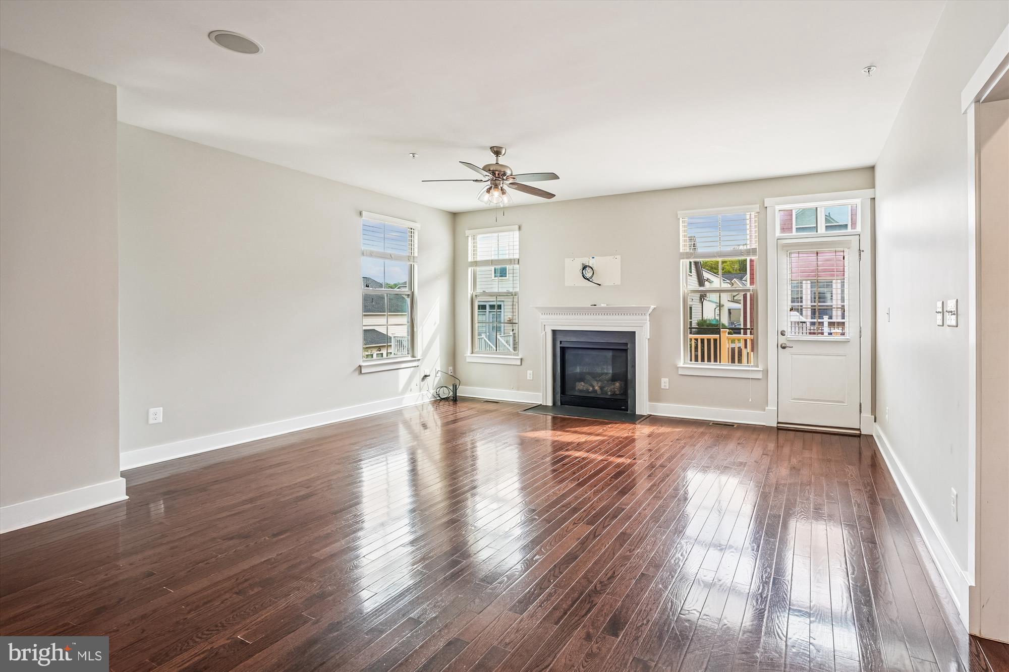 2365 HARMSWORTH DRIVE