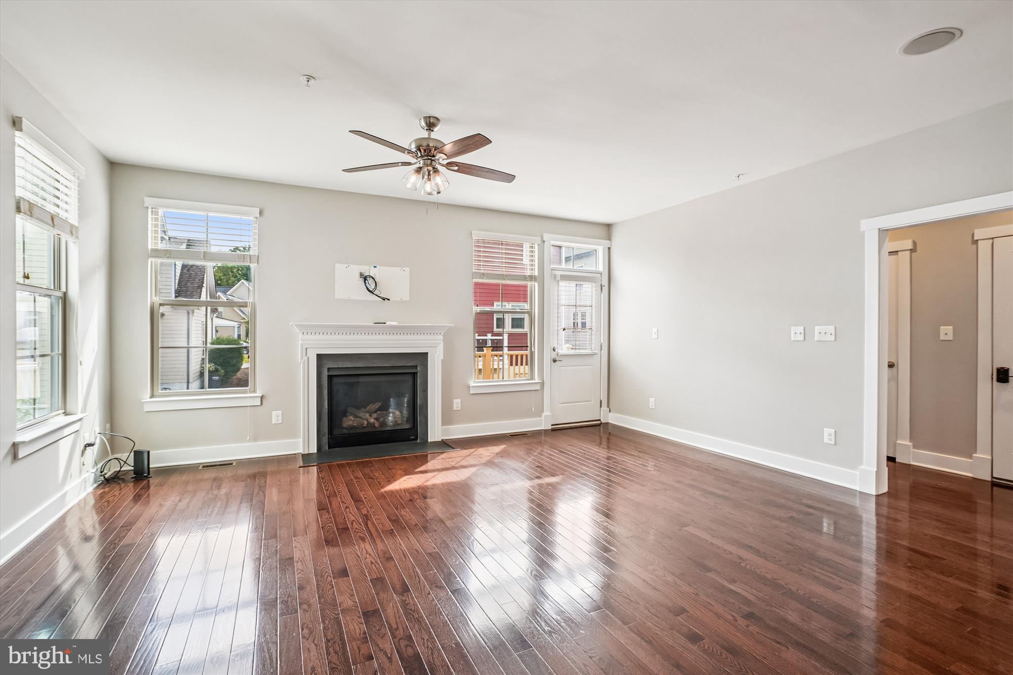 2365 HARMSWORTH DRIVE