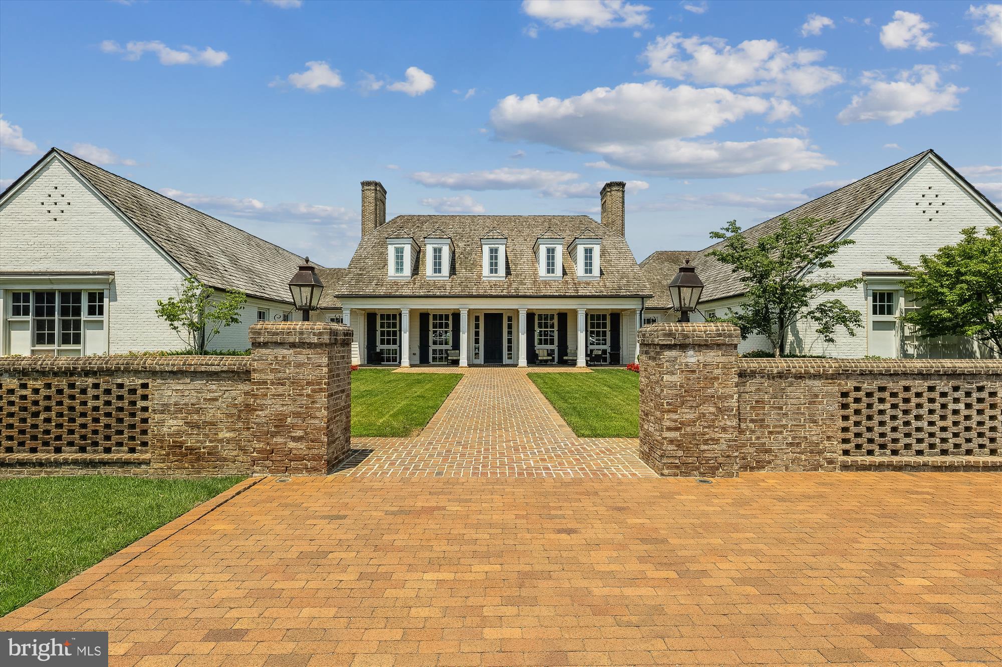 2365 HARMSWORTH DRIVE