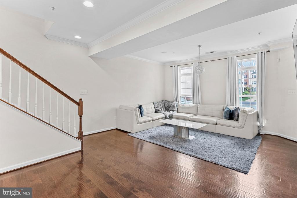 7510 BRUNSON CIRCLE