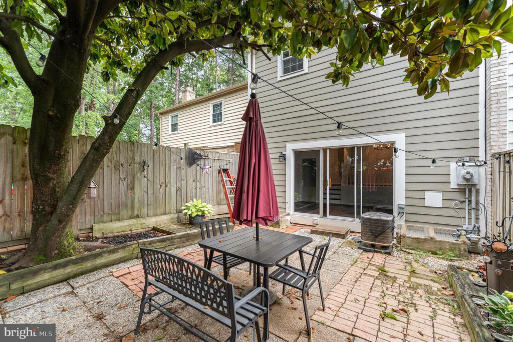 2168 MAYFLOWER DRIVE