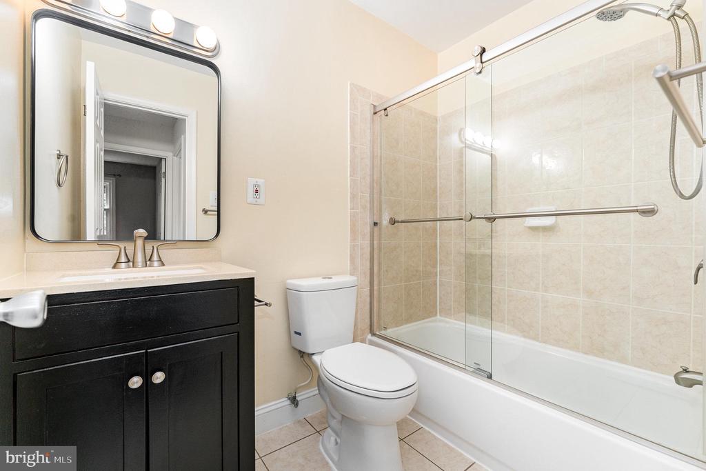 2168 MAYFLOWER DRIVE