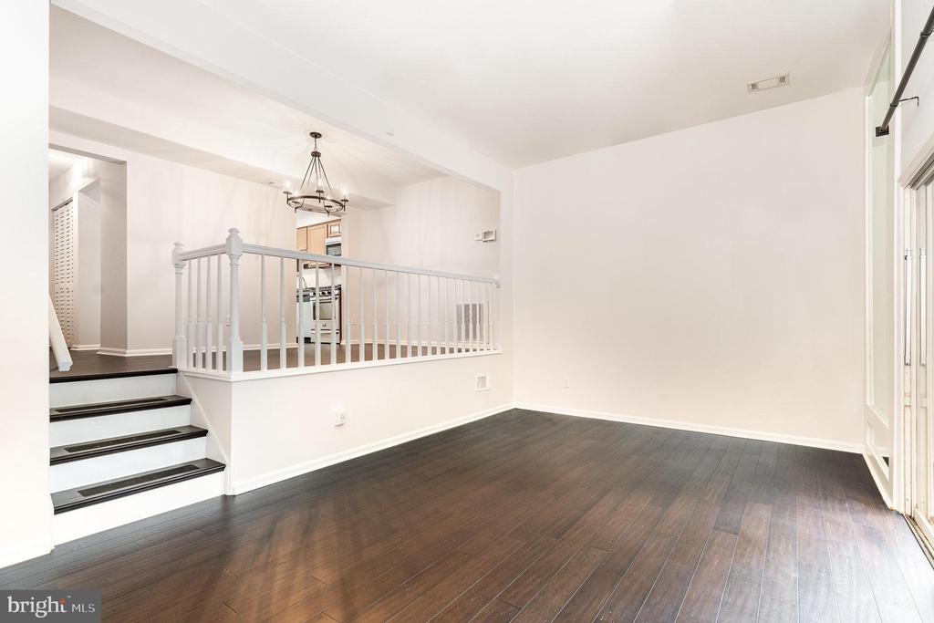 2168 MAYFLOWER DRIVE