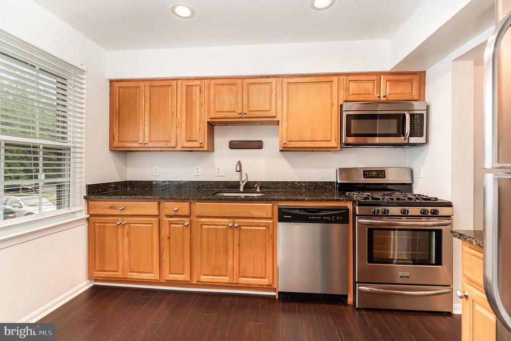 2168 MAYFLOWER DRIVE