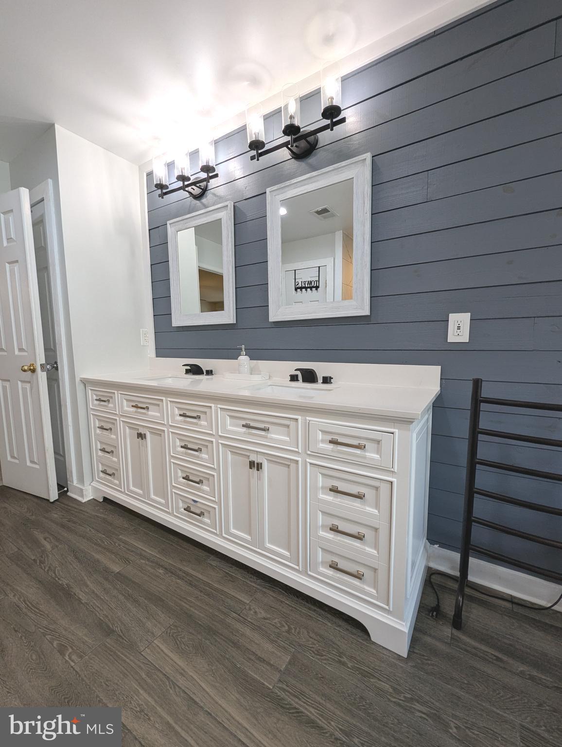 9066 COTTAGE LOOP