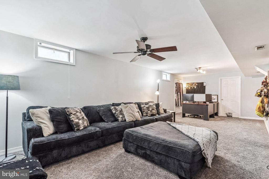 9066 COTTAGE LOOP