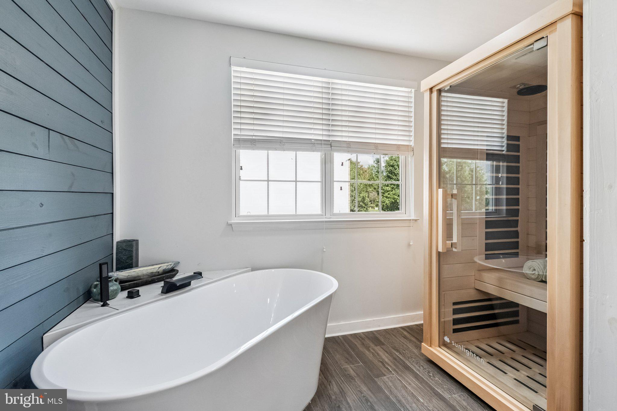 9066 COTTAGE LOOP