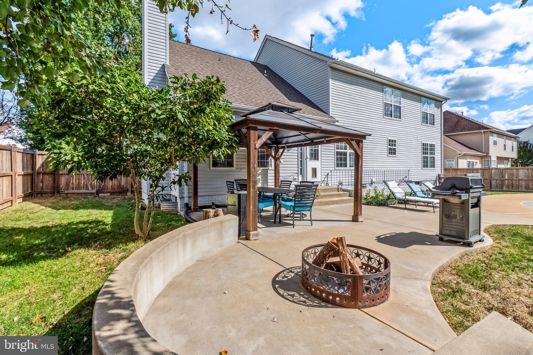9066 COTTAGE LOOP