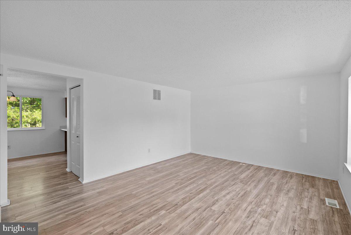 13610 BENTLEY CIRCLE