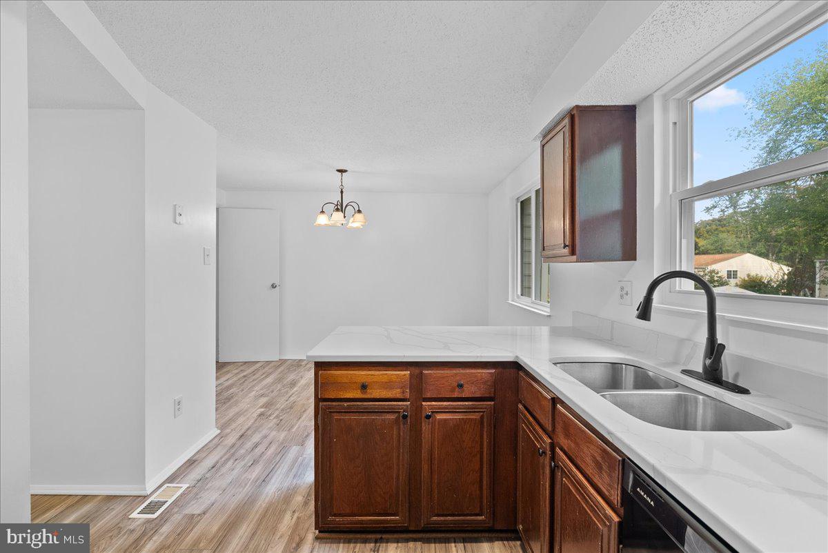 13610 BENTLEY CIRCLE