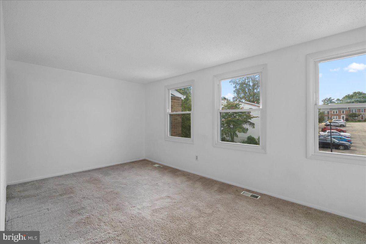 13610 BENTLEY CIRCLE