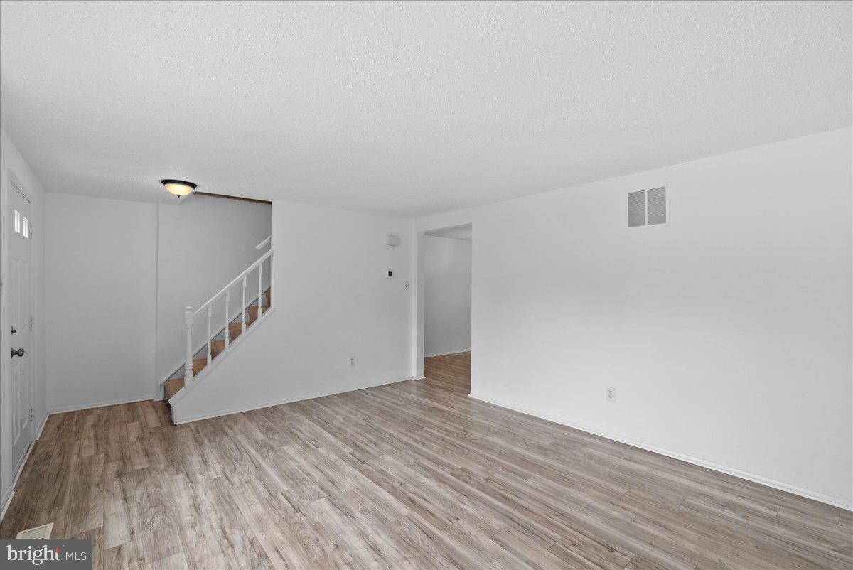 13610 BENTLEY CIRCLE
