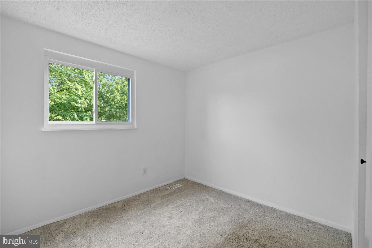 13610 BENTLEY CIRCLE