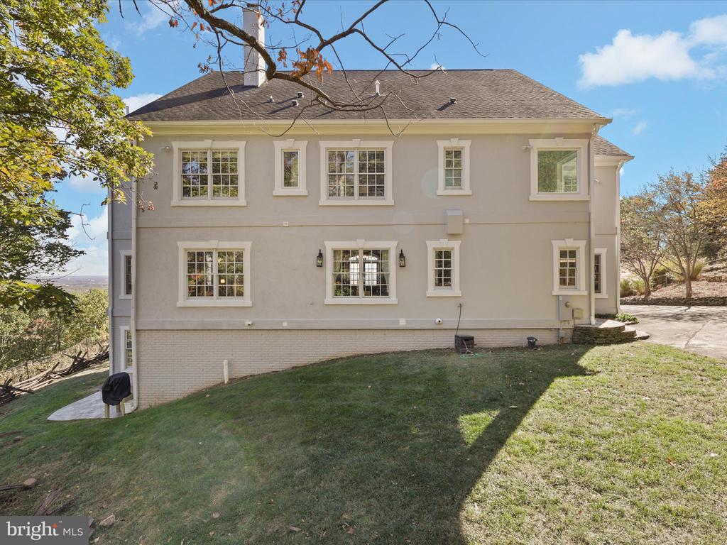 16994 STORMY DRIVE