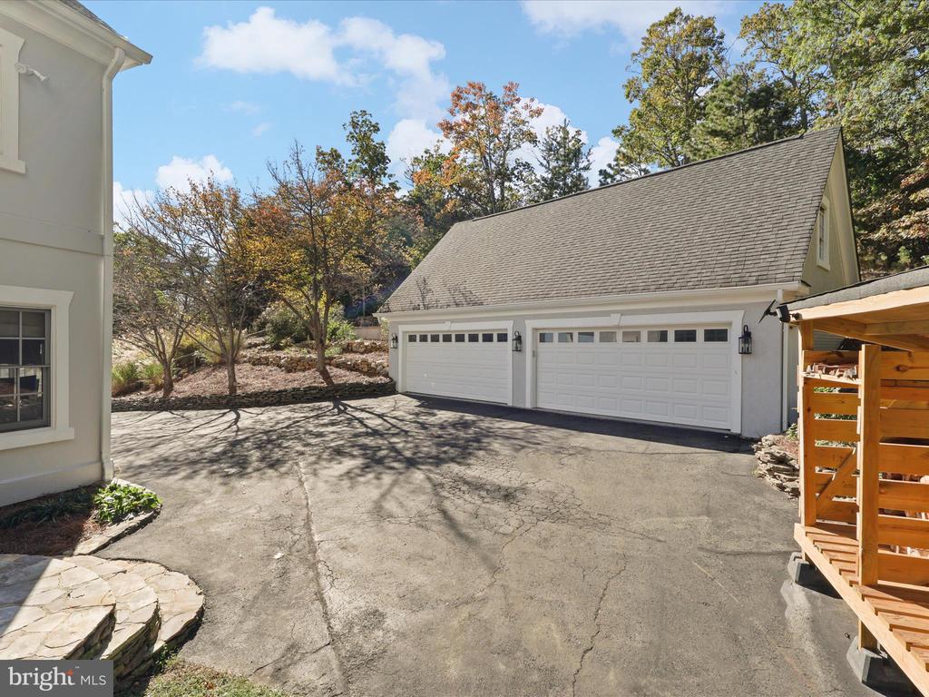 16994 STORMY DRIVE