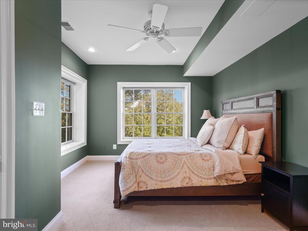 16994 STORMY DRIVE