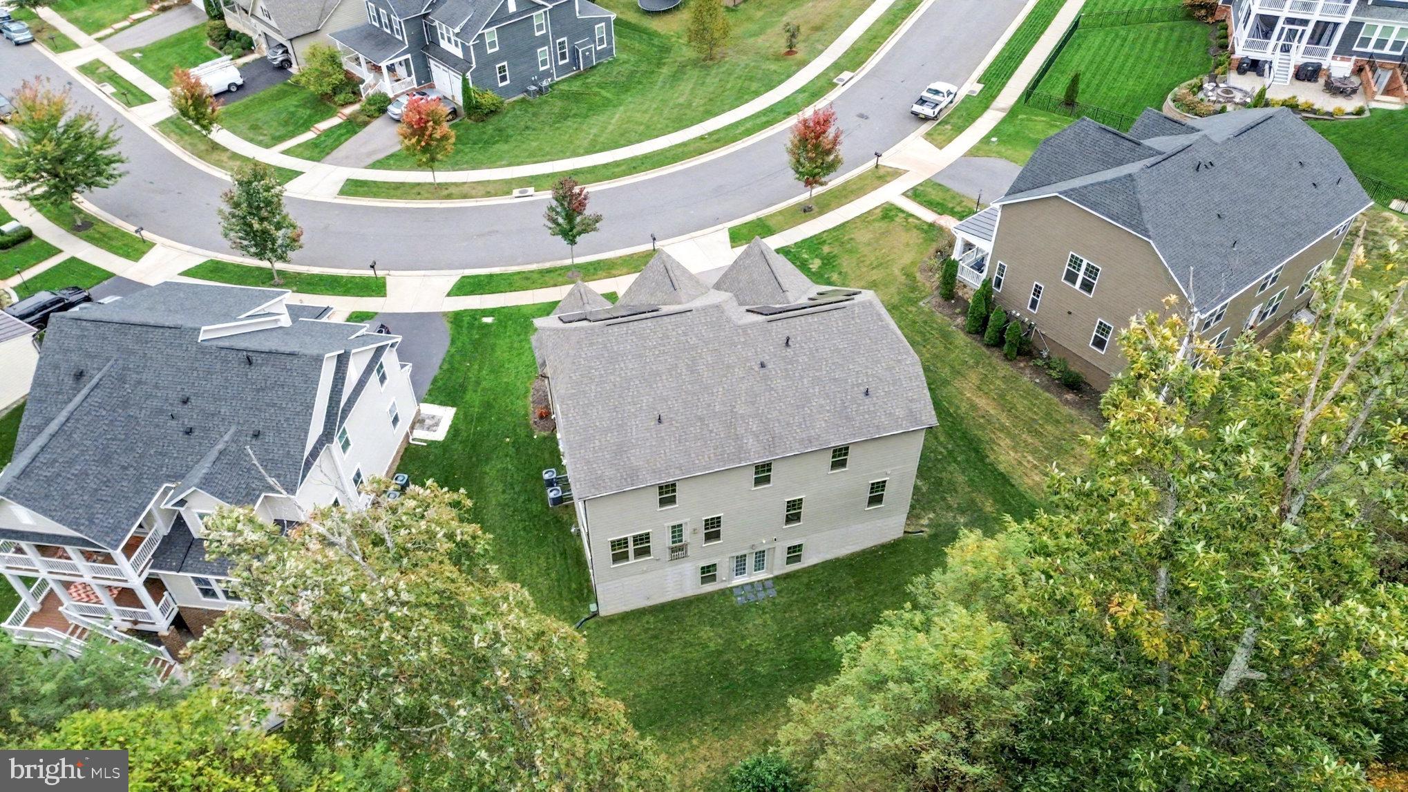 2350 SWEET PEPPERBRUSH LOOP