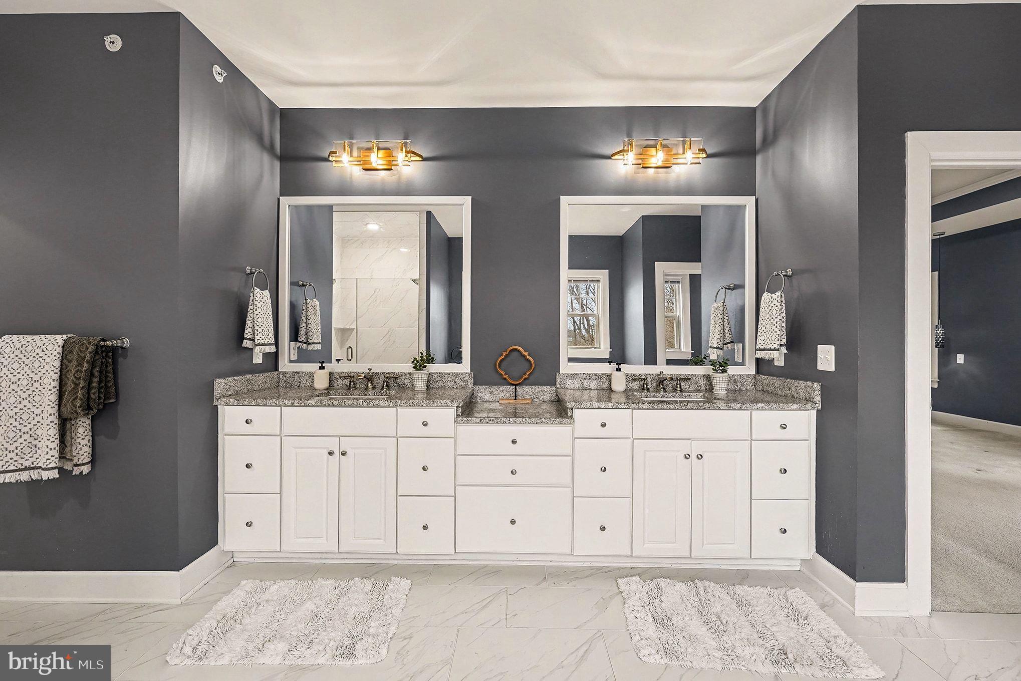 2350 SWEET PEPPERBRUSH LOOP