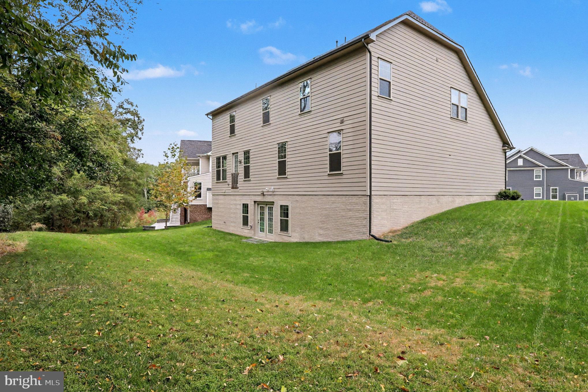 2350 SWEET PEPPERBRUSH LOOP