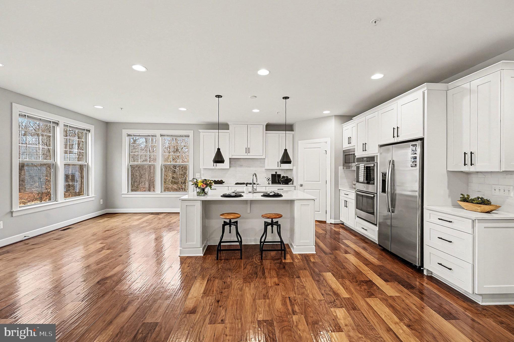 2350 SWEET PEPPERBRUSH LOOP