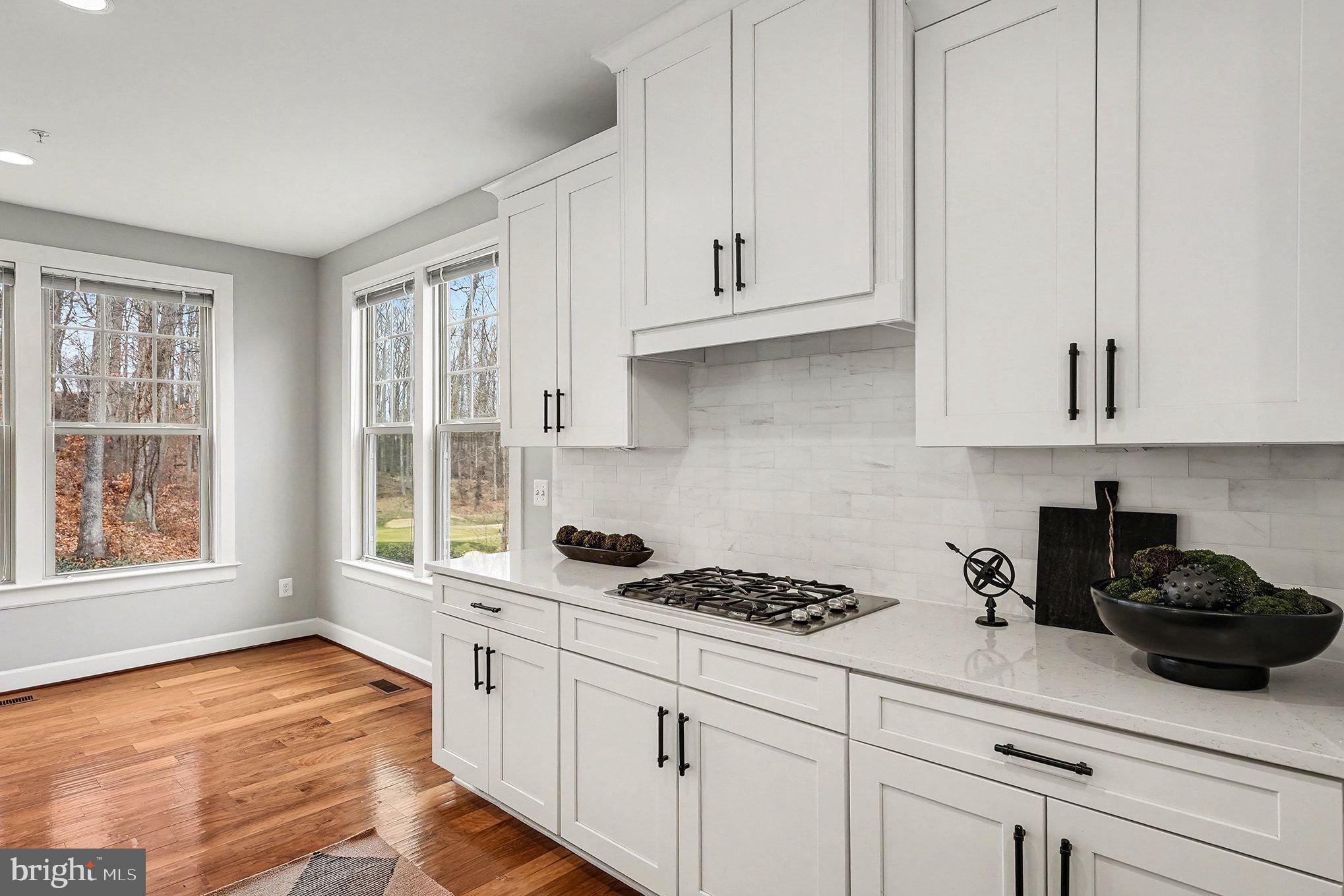 2350 SWEET PEPPERBRUSH LOOP