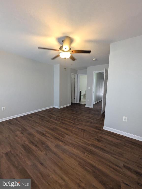 2419 RAINSWOOD LANE