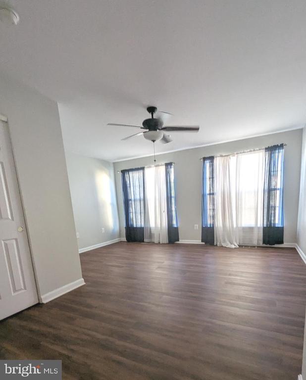 2419 RAINSWOOD LANE