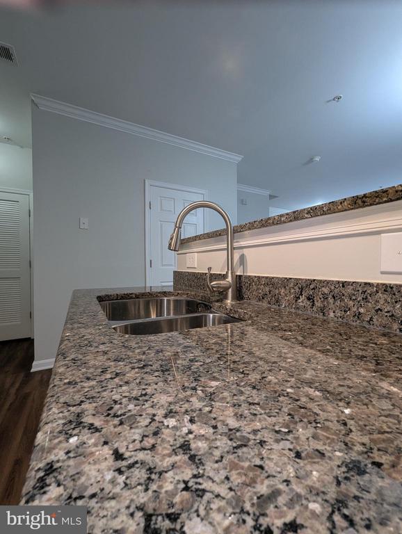 2419 RAINSWOOD LANE