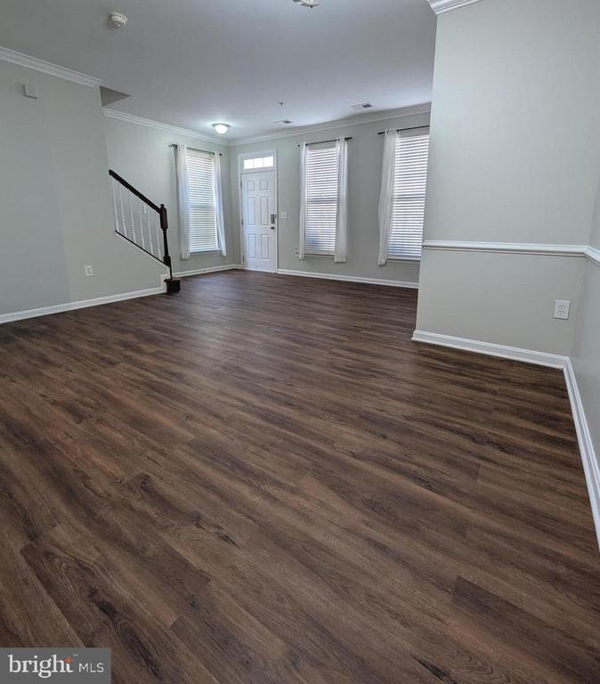 2419 RAINSWOOD LANE