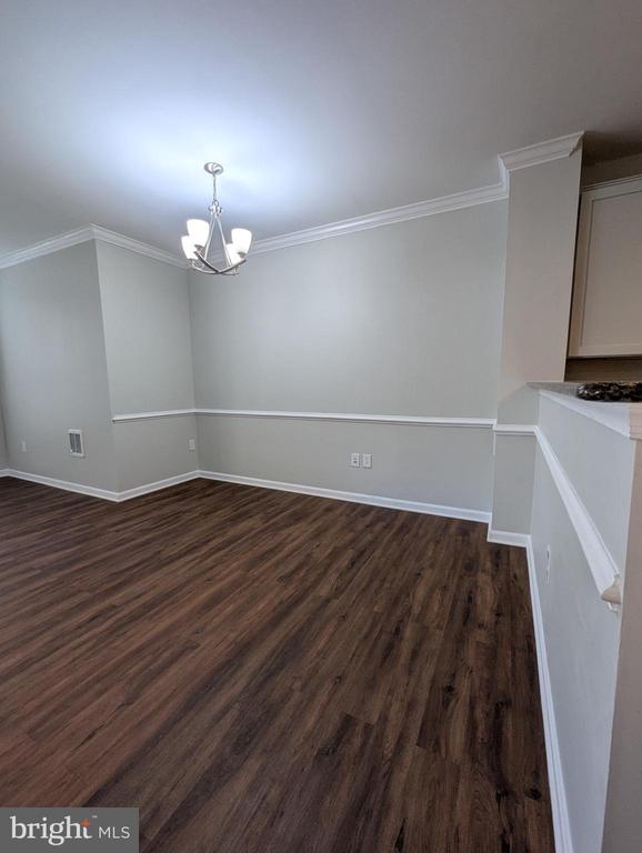 2419 RAINSWOOD LANE