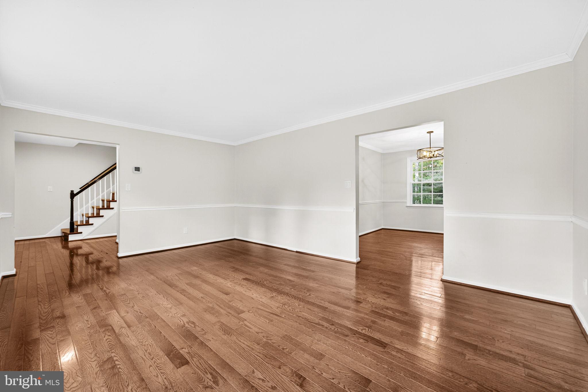 10536 KNOLLWOOD DRIVE