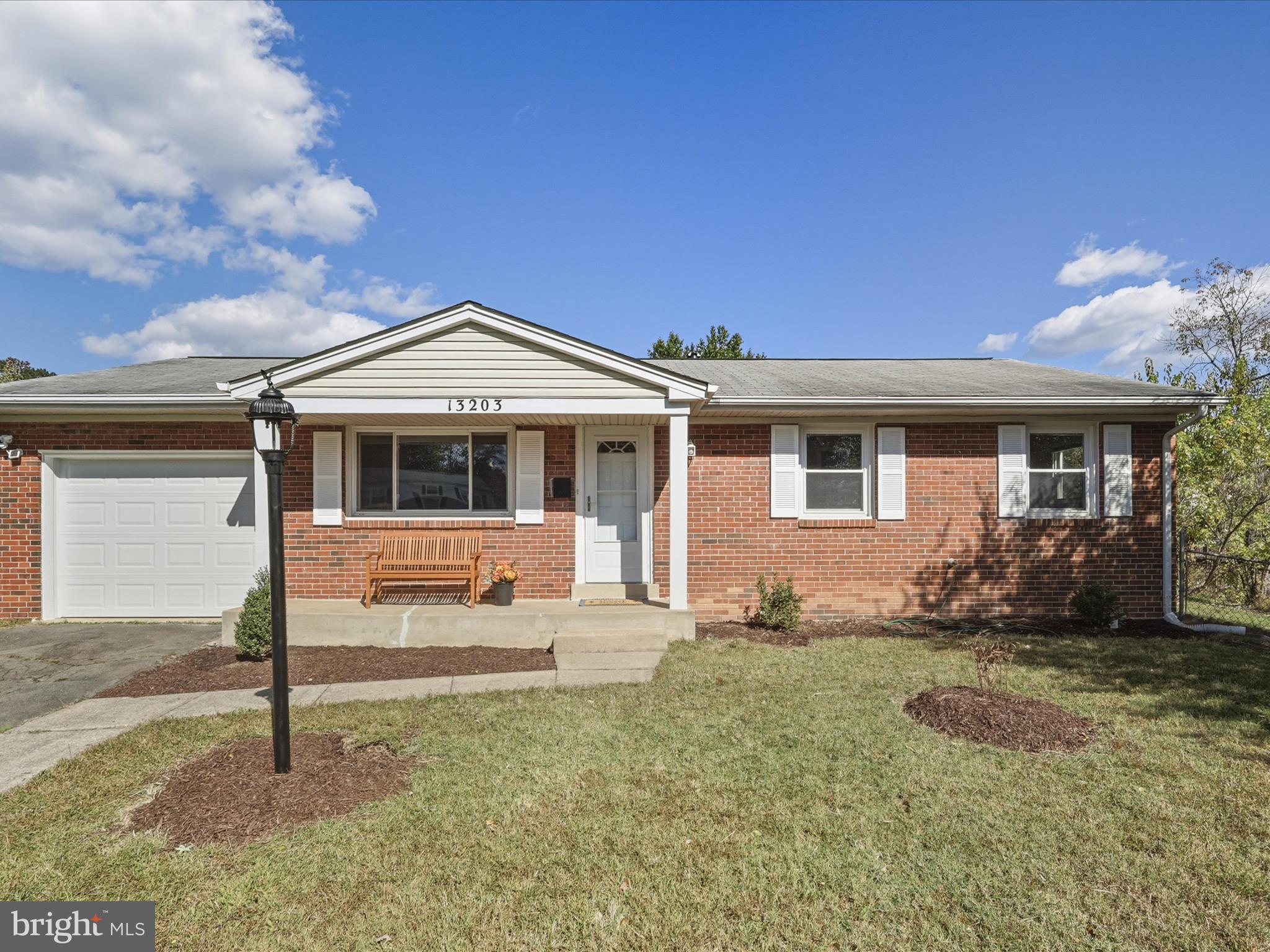 13203 HAMPSHIRE COURT