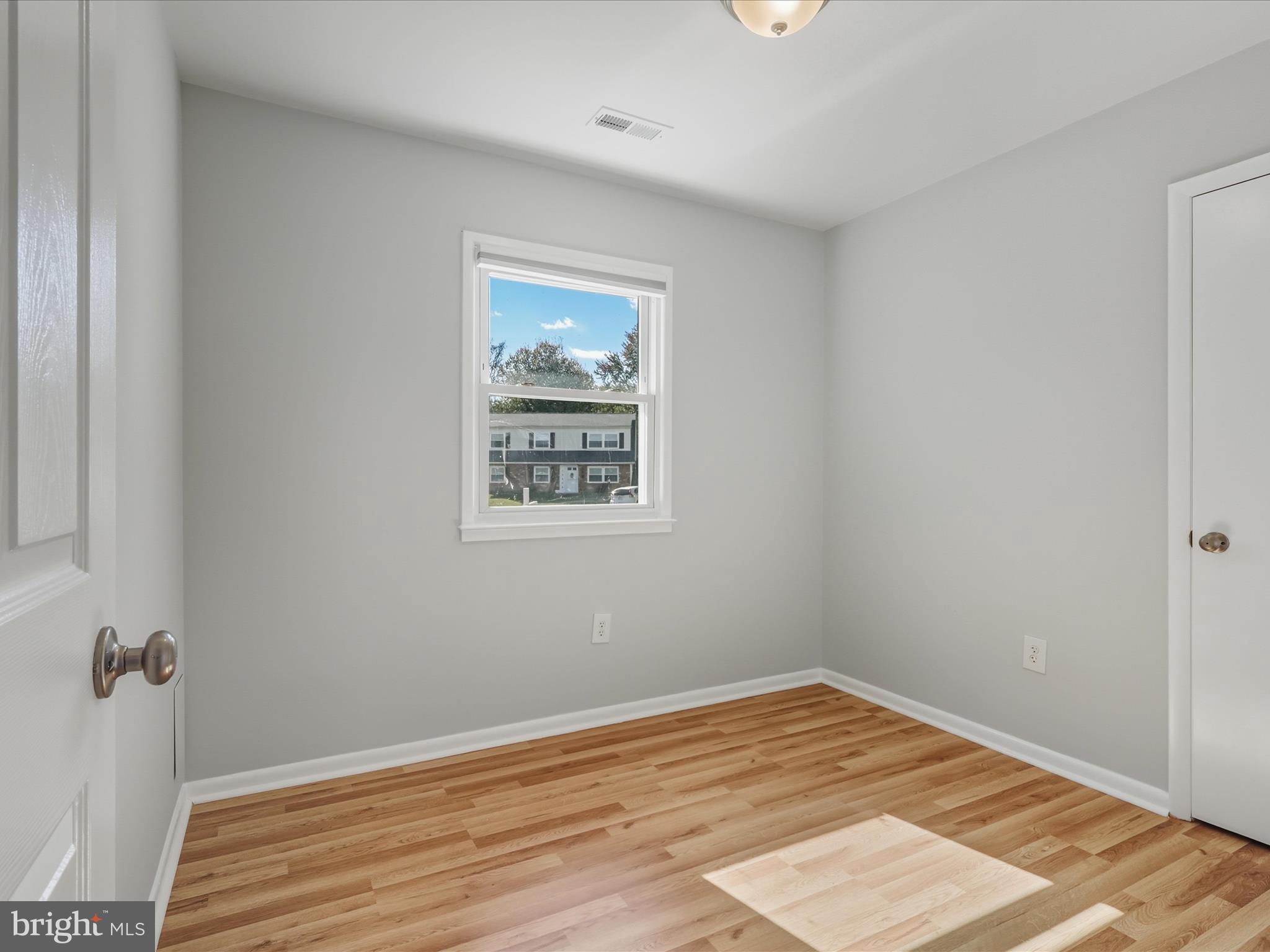 13203 HAMPSHIRE COURT