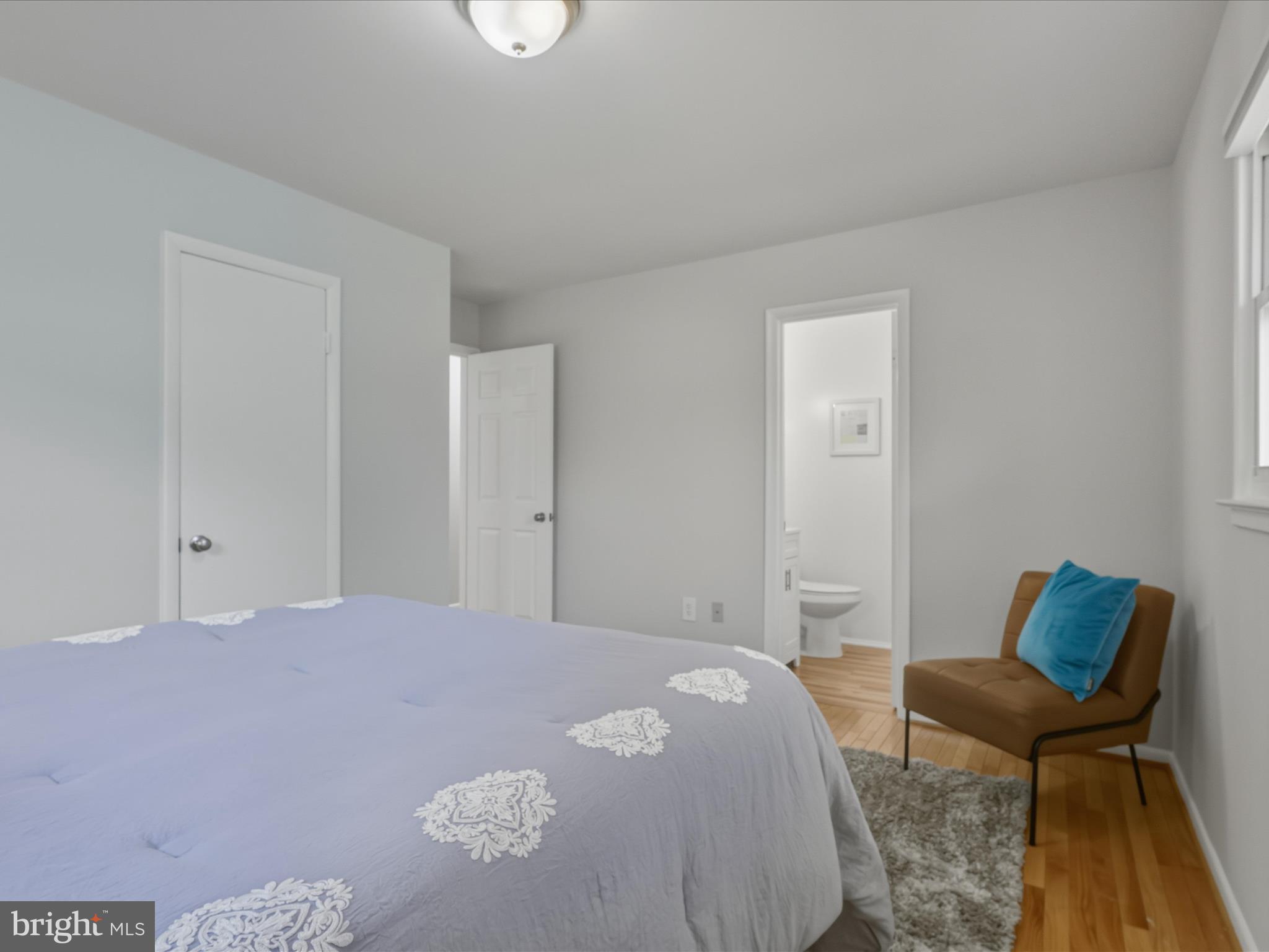 13203 HAMPSHIRE COURT